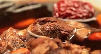 玉竹黄芪肉骨茶：温暖身心，舒享寒冬